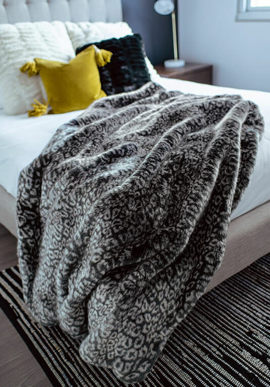 Faux Fur Throw Blanket - Grey